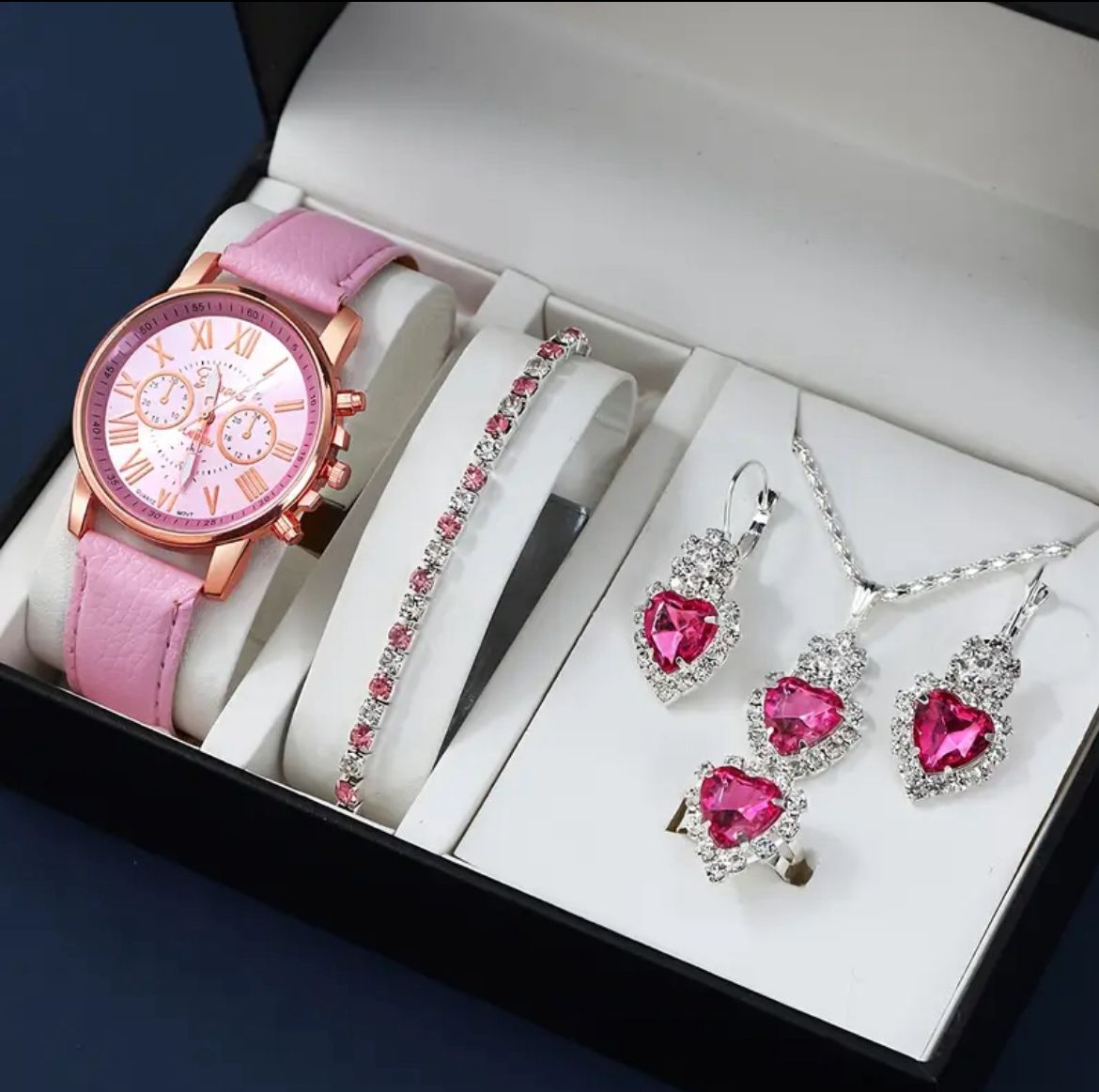 Gorgeous and Fashionable Silvery Quartz Watch+ New Silvery Jewelry Set